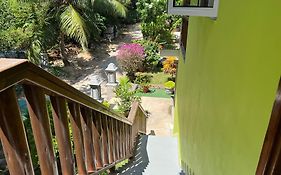 Chloe'S Cottage Self-Catering